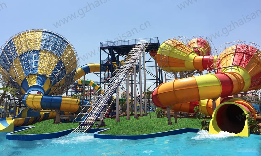 河南洛阳中赫梦幻水世界大喇叭、暴风谷组合