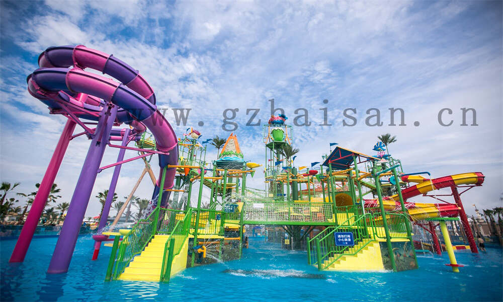 儿童乐园水滑梯，欢乐无限畅玩