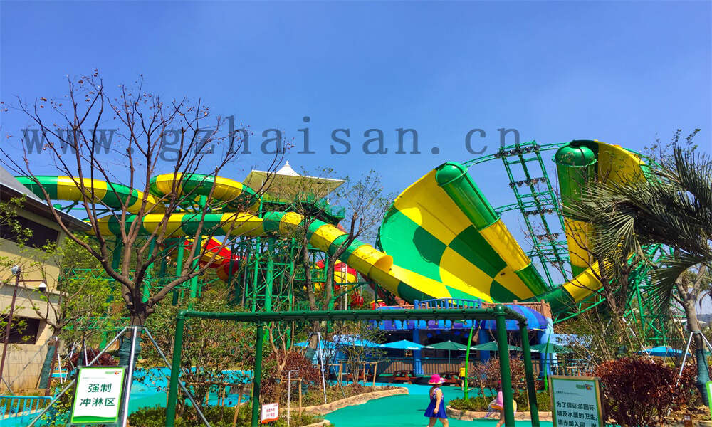 水上乐园厂家投资热浪来袭，创新游乐设备引领行业新风潮