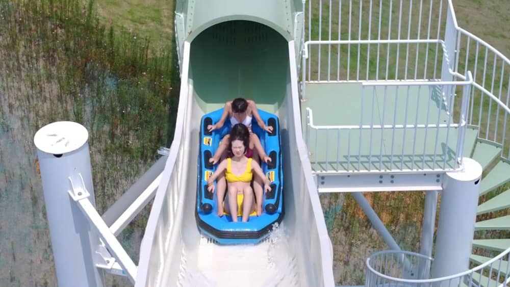 激流过山车｜当速度拥抱水花，掀起水上狂欢盛宴